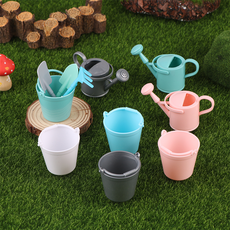 1:12 Dollhouse Miniature Water - Gardening Tools Watering Can 评论和价格